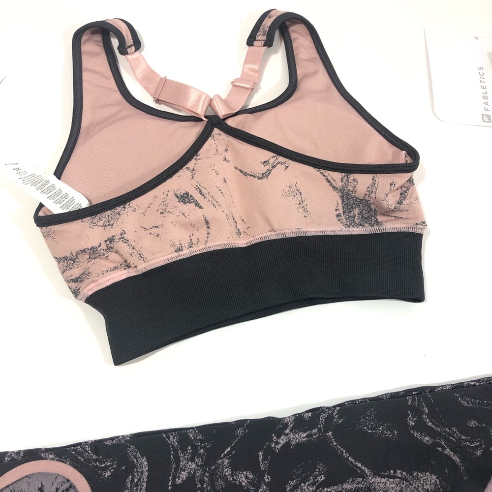 Fabletics Tights & Matching Bra Set - Picture 4 of 6